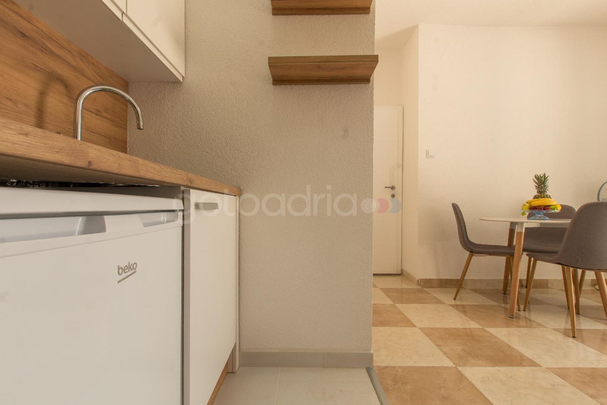 Near The Beach Apartments Jagodia Brela Exterior photo